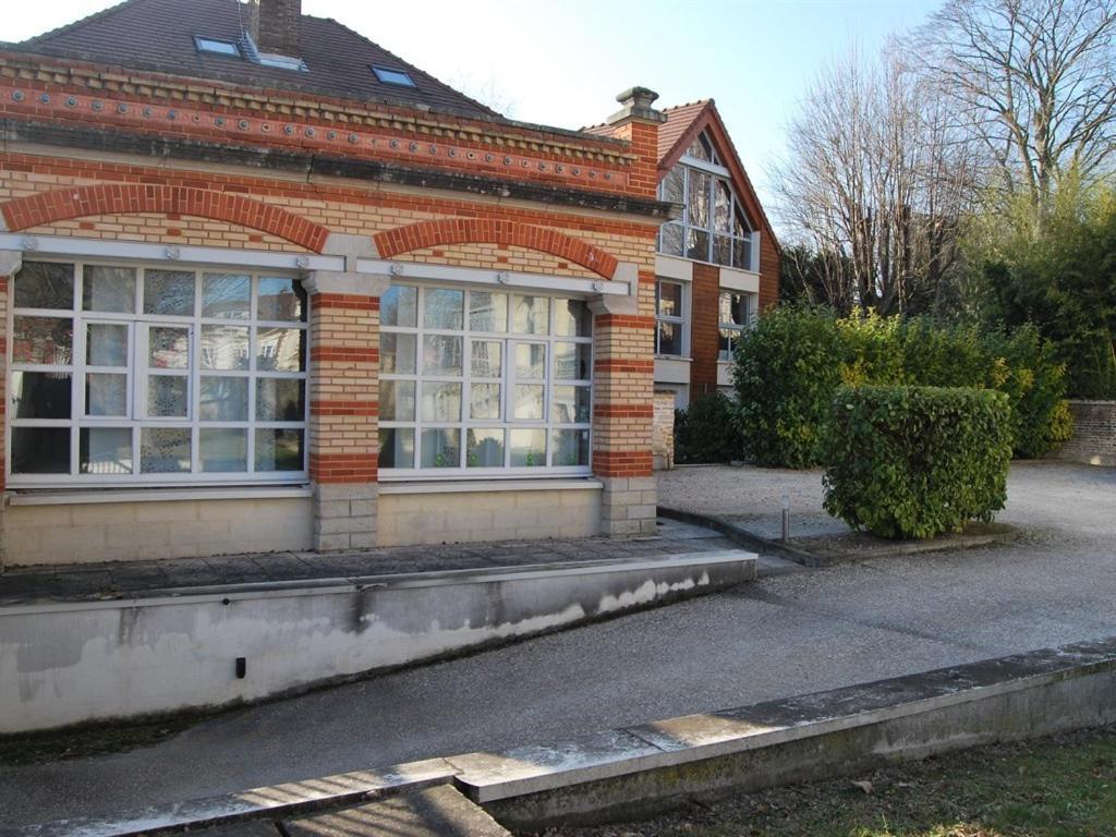 Gite La Tour Boileau Troyes Esterno foto