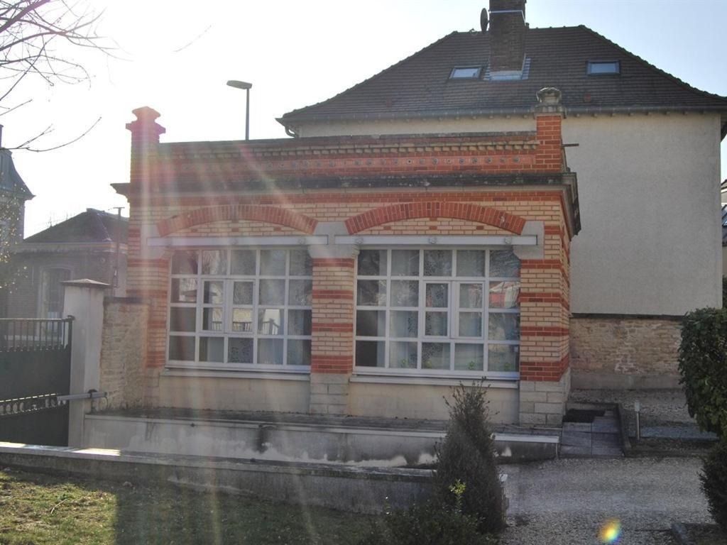 Gite La Tour Boileau Troyes Esterno foto